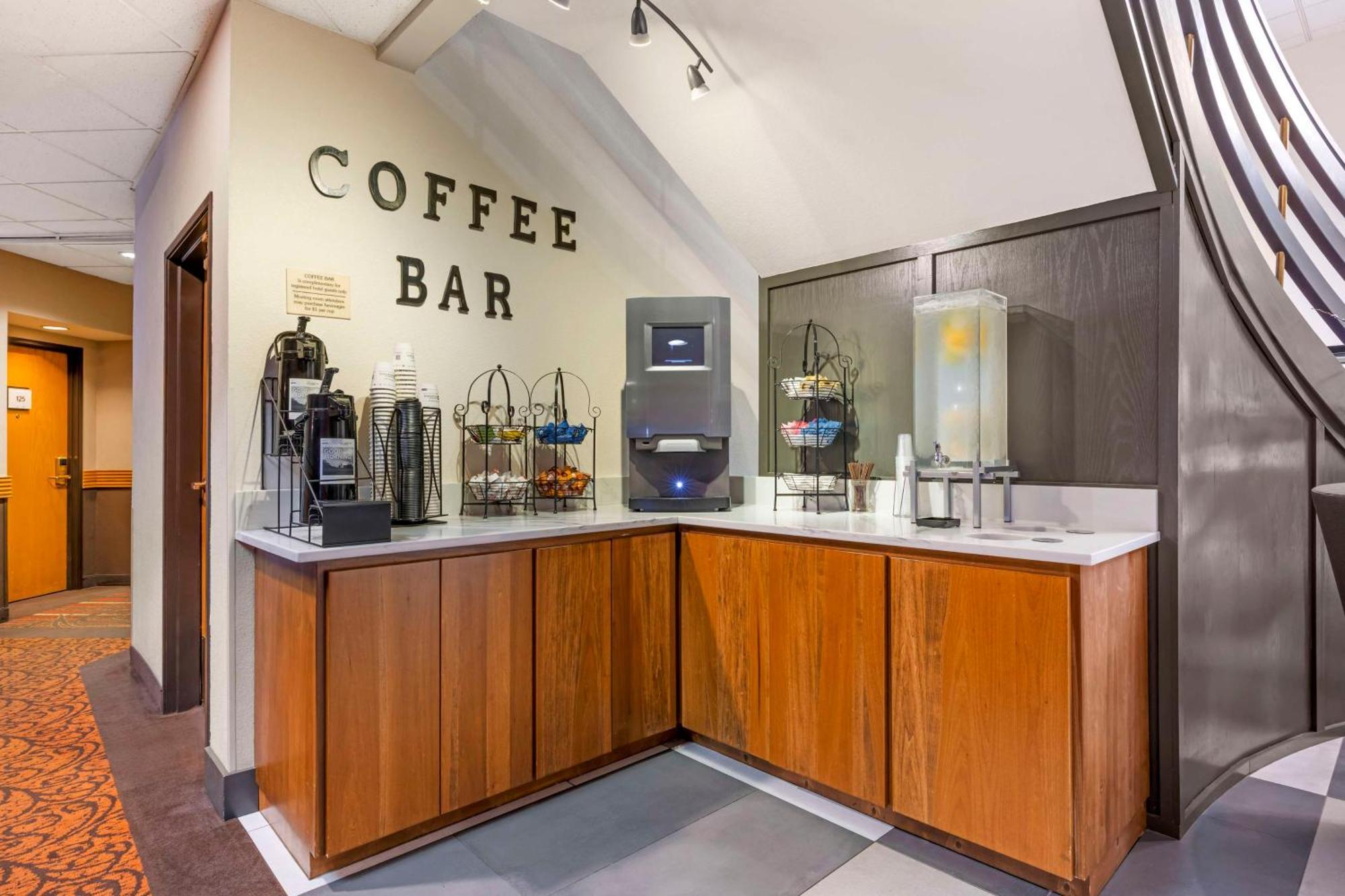 Best Western Plus Mill Creek Inn Salem Esterno foto